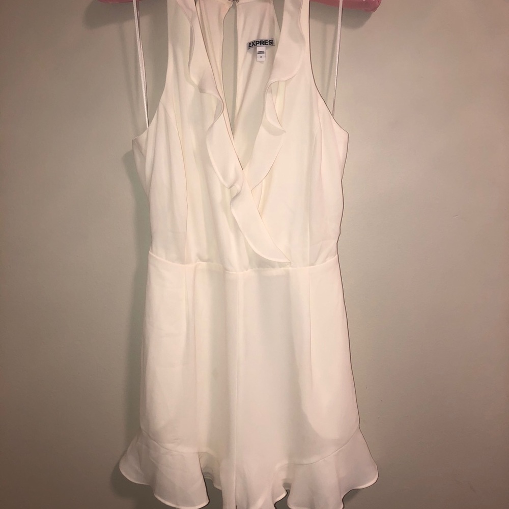 EXPRESS Ruffle Romper - size 4